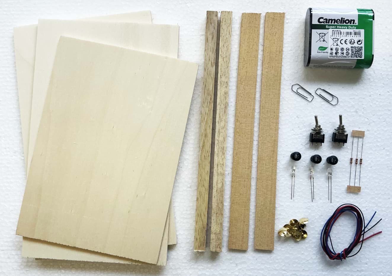 Bild von Materialpack Beispielaufgabe "Flurbeleuchtung" HS-BW-1